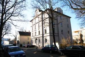 Helle, gut geschnittene  3 Zimmer-Altbauwohnung mit großem Bad in ruhiger aber zentraler Lage! – Die vollständige Adresse der Immobilie erhältst du vom Anbieter., 86161 Bahnhofs-, Bismarckviertel, Augsburg – Vorschaubild 8