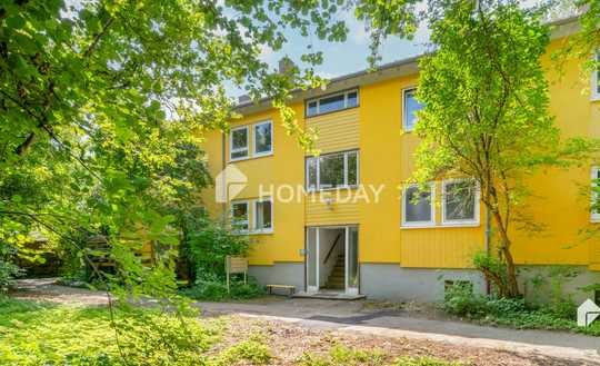 Charmantes MFH mit 6 Wohnungen auf Erbbaugrundstück