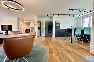 EXKLUSIVES PENTHOUSE IN DER WASSERSTADT: SMART-HOME, 2 LOGGIEN, DESIGN-TAGESLICHTBAD & LUXURIÖSE AUS – Hannover – Vorschaubild 22