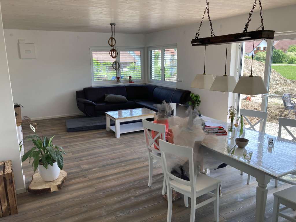 Immobilie in Kammlach - hochwertiger Neubau mit 2,5 WE *Pferdehaltung* 1786 m² *provisionsfrei* - Bild 4