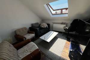 Zentrale 5-Zimmer-Dachgeschosswohnung in Karlsruhe Innenstadt-West – Ideal für WGs – Hirschstraße 35a, 76133 Innenstadt-West, Karlsruhe – Vorschaubild 8