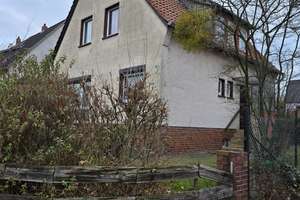 Einfamilienhaus mit Garage in Helmstedt – Alter Schwanefelder Weg 20, 38350 Helmstedt – Vorschaubild 1