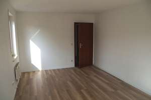 2 Zweiraum WE jeweils mit Balkon, PkW- Stellpl. und TG- Stelllpl. sowie Lift zu verkaufen!!! – Bayreuther Straße 8 - 10, 9130 Sonnenberg, Chemnitz – Vorschaubild 7