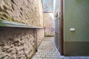 Charmantes, denkmalsaniertes Apartment mit Terrasse & EBK – Stadtnah wohnen mit Stil! – Schwandorfer Straße 7, 93059 Steinweg-Pfaffenstein, Regensburg – Vorschaubild 14