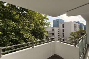 Sonniger Balkon mit Blick ins Grüne – 3 Zimmer im 3. Stock in München – Gerhart-Hauptmann-Ring 64, 81737 Neuperlach, München – Vorschaubild 8