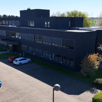 Freistehendes Bürogebäude in Wattenscheid | viele Stellplätze! Repräsentativer Empfangsbereich