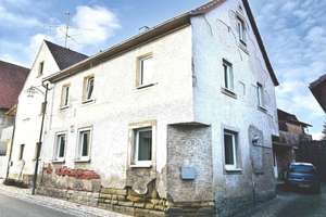 *KURZFRISTIG BEZIEHBAR* Viel Platz bietendes, gepflegtes Haus mit Anbau, Balkon, Terrasse, Hoffläch – Die vollständige Adresse der Immobilie erhältst du vom Anbieter., 97486 Königsberg in Bayern – Vorschaubild 4