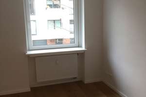 Sanierte 3-Zimmer - Eigentumswohnung mit Balkon ins Grüne zur Südwestseite – Lohkoppelweg 1, 22529 Lokstedt, Hamburg – Vorschaubild 7