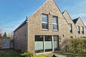 Modern. Ruhig. Sofort zuhause – Ihr stilvolles Reihenendhaus nahe Julianenpark – Die vollständige Adresse der Immobilie erhältst du vom Anbieter., 26789 Leer (Ostfriesland) – Vorschaubild 10
