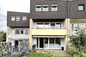 Wahres Platzwunder: Gepflegtes Reihenhaus mit Garten in Untergruppenbach – Die vollständige Adresse der Immobilie erhältst du vom Anbieter., 74199 Untergruppenbach – Vorschaubild 2