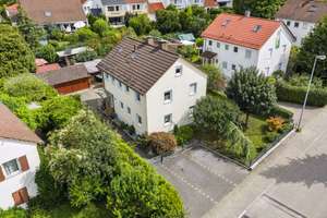 Zweifamilienhaus mit XXL Garten und 2 Garagen – Die vollständige Adresse der Immobilie erhältst du vom Anbieter., 74321 Bietigheim-Bissingen – Vorschaubild 3