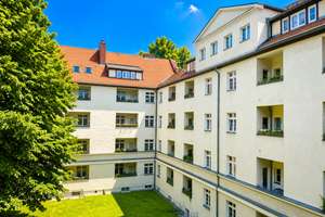 EXKLUSIVE 4-ZIMMERWOHNUNG MIT KAMIN, LOGGIA  &  HOCHWERTIGER SANIERUNG  IN BESTLAGE BERLIN-STEGLITZ – Die vollständige Adresse der Immobilie erhältst du vom Anbieter., 12163 Steglitz, Berlin – Vorschaubild 5