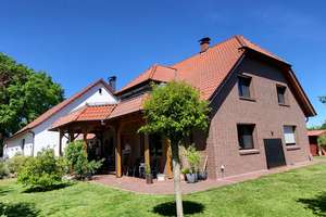 Schöner Resthof mit Zweifamilienhaus in  nahezu Alleinlage – Die vollständige Adresse der Immobilie erhältst du vom Anbieter., 32351 Stemwede – Vorschaubild 1