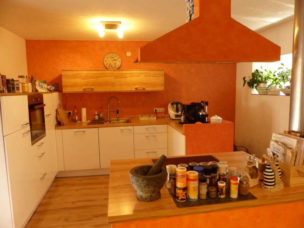 Immobilie in Steinmauern - Gepflegtes Einfamilienhaus mit Einliegerwohnung und Landwirtschaftlichen Grundstück - Bild 2