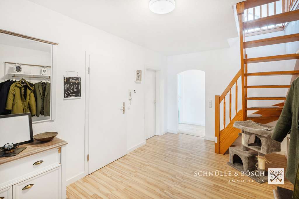 Immobilie in Deinste - Großzügige Eigentumswohnung mit Doppelcarport in Fredenbeck - Bild 2