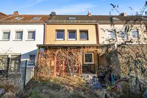 Bremen-Osterholz: Charmantes Reihenmittelhaus mit Potenzial – modernisiert und erweiterbar – Bremen – Vorschaubild 2