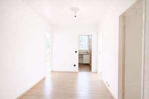 Bezugsfreie 2-Zimmerwohnung mit Stellplatz und großem Gemeinschaftsgarten in Lichterfelde West – Die vollständige Adresse der Immobilie erhältst du vom Anbieter., 12203 Lichterfelde, Berlin – Vorschaubild 5