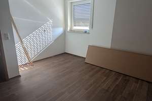 Gepflegtes Zweifamilienwohnhaus in ruhiger Ortsrandlage – Die vollständige Adresse der Immobilie erhältst du vom Anbieter., 96152 Burghaslach – Vorschaubild 7