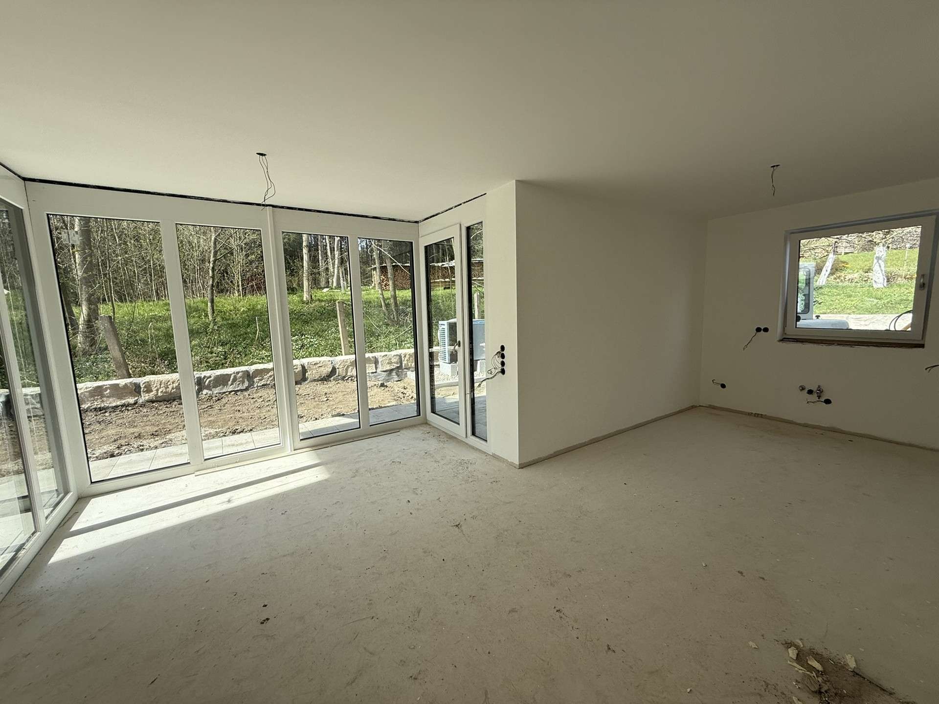 Immobilie in Bad Endorf - Neubau-Doppelhaushälfte in unverbautem Ortsrand mit Südhang und Bergblick - Bild 4