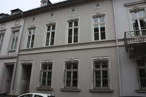 MIT WBS! Helle 2-Zimmer-Wohnung im 1. OG in Trier-Innenstadt