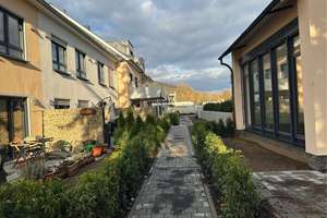 Komplettverkauf - Renovierte "Herrenhausvilla" mit 3 Wohnungen Zurlaubener Ufer 67 – Zurlaubener Ufer 67, 54292 Nord, Trier – Vorschaubild 2