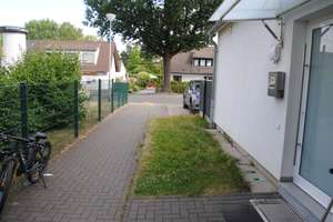 Erdgeschoss - Terrassenwohnung mit Hauscharakter -  große Terrasse & barrierearmer Eingang – Bruchhöfe 25, 47829 Gartenstadt, Krefeld – Vorschaubild 2
