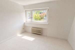 Helle 3,5 Zi. Stadtwohnung im EG (~98m²) | mit 2 Balkonen | Nahe U3 Forstenrieder Allee – Die vollständige Adresse der Immobilie erhältst du vom Anbieter., 81476 Forstenried, München – Vorschaubild 4