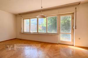 Reihenendhaus mit großem Garten - Sofort Frei // Renovierungsbedürftig – Die vollständige Adresse der Immobilie erhältst du vom Anbieter., 72764 Reutlingen-Mitte, Reutlingen – Vorschaubild 2