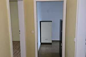 **PF-Sedanplatz - gepflegte 2-Zimmer-Wohnung mit EBK und Balkon im 2.OG** – Dillsteiner Str. 10a, 75173 Pforzheim – Vorschaubild 4