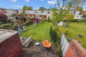 Im Vorlauf - Kleine Perle in HH-Niendorf, Reihenhaus mit Terrasse, Garten u. Gestaltungsspielraum. – Die vollständige Adresse der Immobilie erhältst du vom Anbieter., 22453 Niendorf, Hamburg – Vorschaubild 10