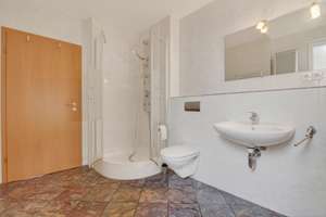 6-Zimmer Reihenhaus in zentraler Lage Hannover, modernes Wohnen mit Garten und hoher Effizienz – Wittenbergpark 12, 30179 Sahlkamp, Hannover – Vorschaubild 18