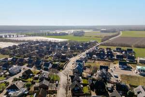 Stilvoll wohnen & arbeiten: Hochwertiges Zuhause mit Pool, PV-Anlage, Büro & 5 Schlafzimmern – Die vollständige Adresse der Immobilie erhältst du vom Anbieter., 47624 Kevelaer – Vorschaubild 47