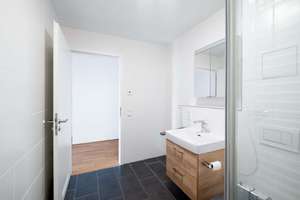 Moderne, bezugsfreie 2-Zimmer-Wohnung mit Loggia in ruhiger Lage – Die vollständige Adresse der Immobilie erhältst du vom Anbieter., 81825 Josephsburg, München – Vorschaubild 11