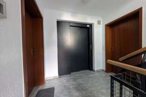 Vermietete Drei-Zimmer Wohnung mit Balkon, Aufzug und Tiefgarage-Stellplatz – Die vollständige Adresse der Immobilie erhältst du vom Anbieter., 4249 Großzschocher, Leipzig – Vorschaubild 4