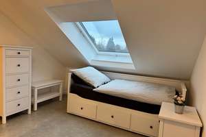 🩶 Voll möblierte 1,5-Zimmer Dachgeschosswohnung in Altenbochum 🩶 – Bonhoefferstraße 43, 44803 Altenbochum, Bochum – Vorschaubild 5