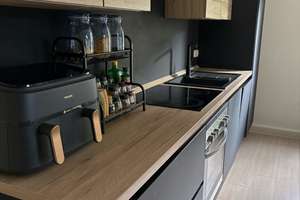 Gepflegte, moderne 2 ZKB Altbauwohnung in Innenstadtnähe (Fuße des Rosterbergs)