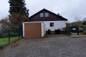 Wohnhaus in ruhiger Lage mit großem Garten – Die vollständige Adresse der Immobilie erhältst du vom Anbieter., 35625 Hüttenberg – Vorschaubild 1