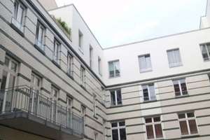 Wohnen mit Charakter: Zwei-Zimmer-Wohnung in Berlin-Mitte