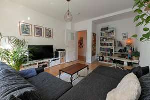Helle, großzügige 4-Zimmer-Altbauwohnung in Innenstadt, EBK, hochwertige Ausstattung +Pkw-Stellplatz – Jakoberwallstrasse 37, 86153 Am Schäfflerbach, Augsburg – Vorschaubild 10