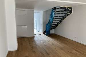 Neuwertige 3-Raum-Maisonette-Wohnung mit Balkon und Dachterrasse in 50674 Köln – Die vollständige Adresse der Immobilie erhältst du vom Anbieter., 50674 Neustadt/Süd, Köln – Vorschaubild 2