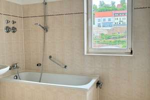 Lichtdurchflutetes 2-Zimmer-Apartment mit Balkon im 4. Stock in Meißen – Neumarkt – Neumarkt 55, 1662 Meißen – Vorschaubild 4