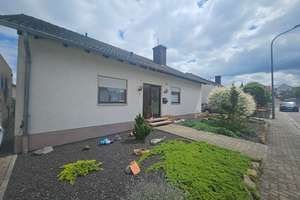 Bungalow in ruhiger Wohnlage – Die vollständige Adresse der Immobilie erhältst du vom Anbieter., 67482 Freimersheim (Pfalz) – Vorschaubild 1
