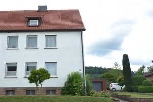 PREISREDUZIERUNG!!! Doppelhaushälfte in Ortsrandlage von 37632 Holzen. – Hilsstraße 5, 37632 Holzminden (Kreis) – Vorschaubild 1