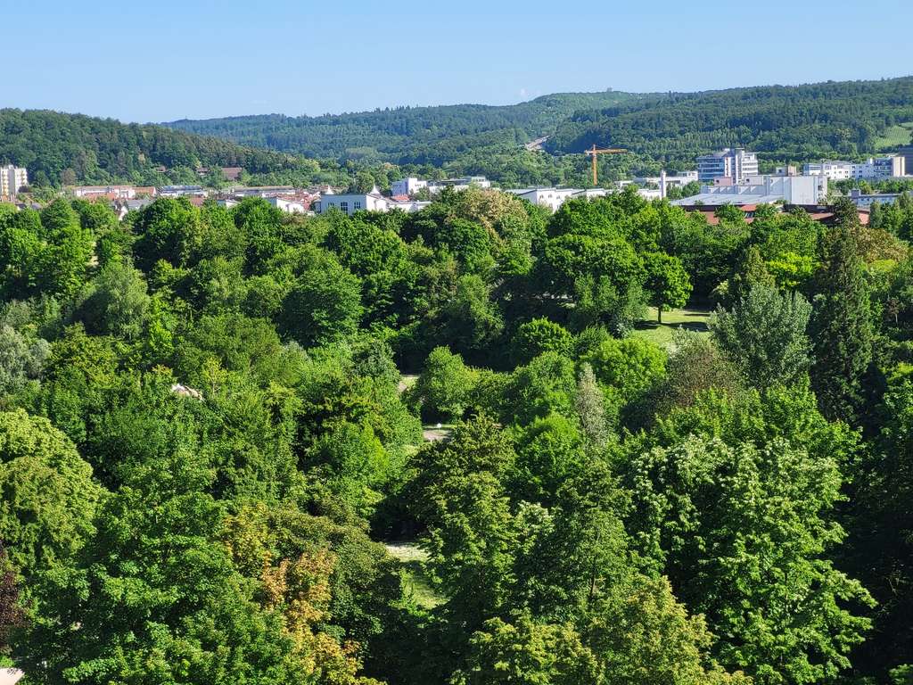 +++Perfekt für Familien & Paare: 6,5 Zimmer, 2 Bäder, zentrale Lage & Fernblick+++