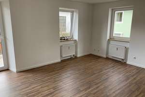 Schöne  3-Zimmerwohnung mit Südbalkon in Regensburg – Holzgartenstraße 54, 93059 Weichs, Regensburg – Vorschaubild 4