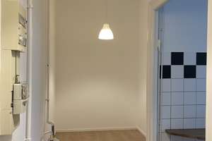 Geräumige 1-Zimmer-Altbauwohnung in bester Charlottenburger Lage – Leibnizstraße 33, 10625 Charlottenburg, Berlin – Vorschaubild 12