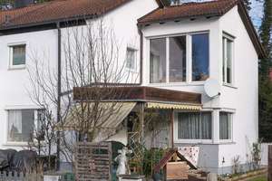+++ Reiheneckhaus mit Charme und Potenzial +++ – Adalbert-Stifter-Weg 29, 84478 Waldkraiburg – Vorschaubild 1