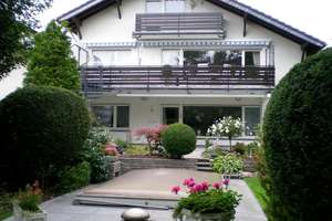 PRIVAT: Mehrfamilienhaus, Parterre Wohg. frei, Top Zustand, mit Schwimmbad-Sauna als Kapitalanlage – Die vollständige Adresse der Immobilie erhältst du vom Anbieter., 63073 Bieber, Offenbach am Main – Vorschaubild 1