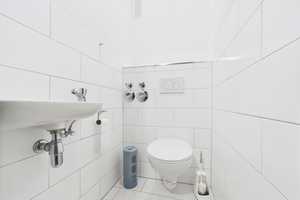 Sofort frei. Super Gelegenheit. Sehr gepflegte, mod. 2 Zimmer, Balkon, Aufzug, Stellplatz, 2 Keller – Stuttgart – Vorschaubild 13