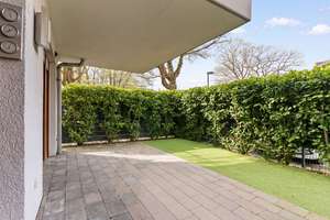 Moderne Erdgeschosswohnung mit Terrasse, Garten, Einbauküche und TG-Stellplatz – Die vollständige Adresse der Immobilie erhältst du vom Anbieter., 50354 Hürth – Vorschaubild 1